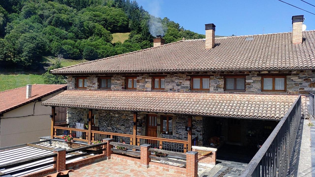 Casa Gayon Apartment Pola De Allande Exterior photo