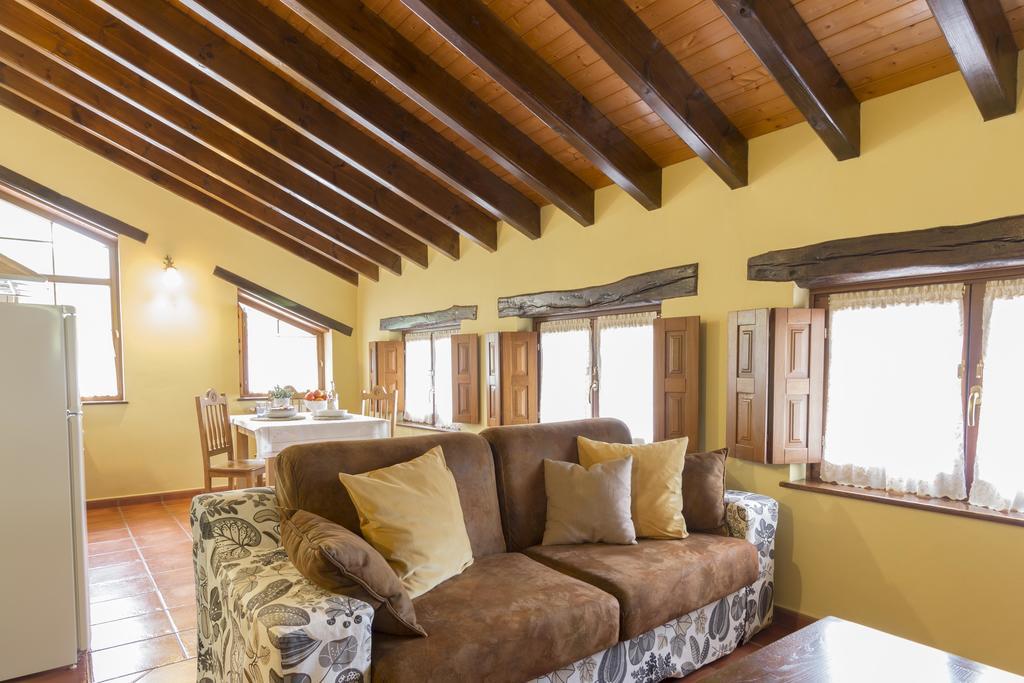 Casa Gayon Apartment Pola De Allande Exterior photo